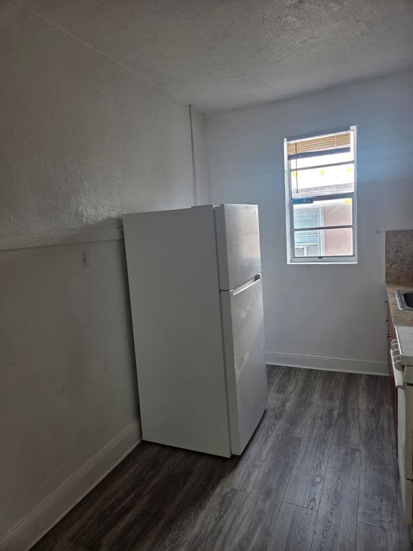 Miami Apartment: 1361 Nw 4 Street