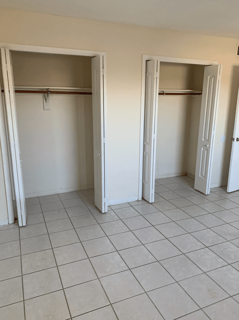 Hialeah Apartment: 1345 W 29 Street