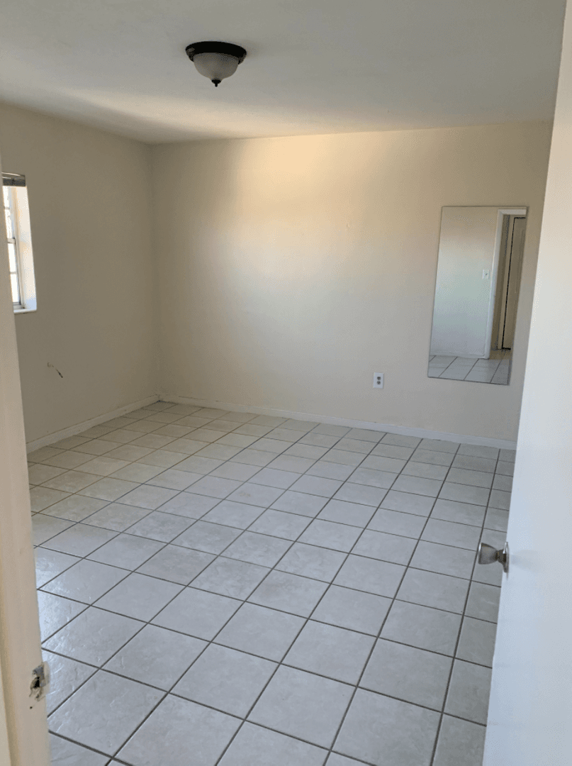 Hialeah Apartment: 1345 W 29 Street