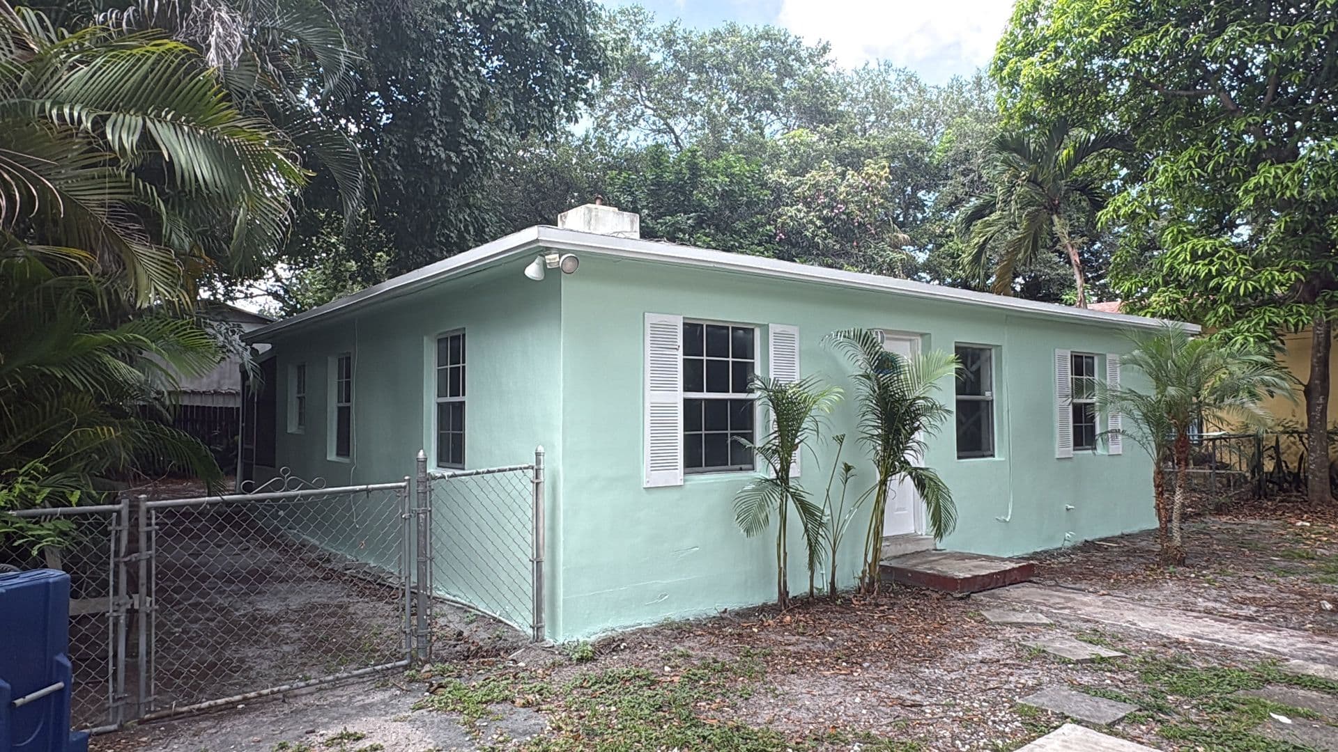 North Miami Townhome: 475 NE 164 St