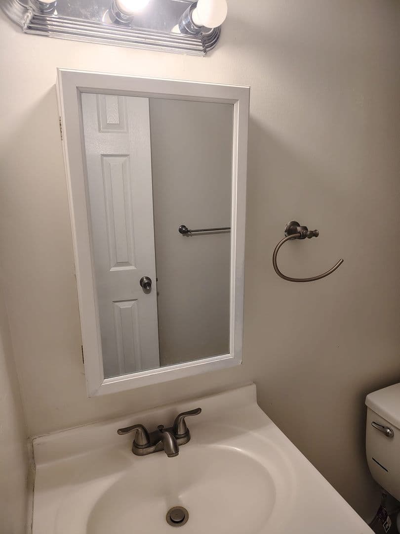 North Miami Apartment: 790 NE 128th Street