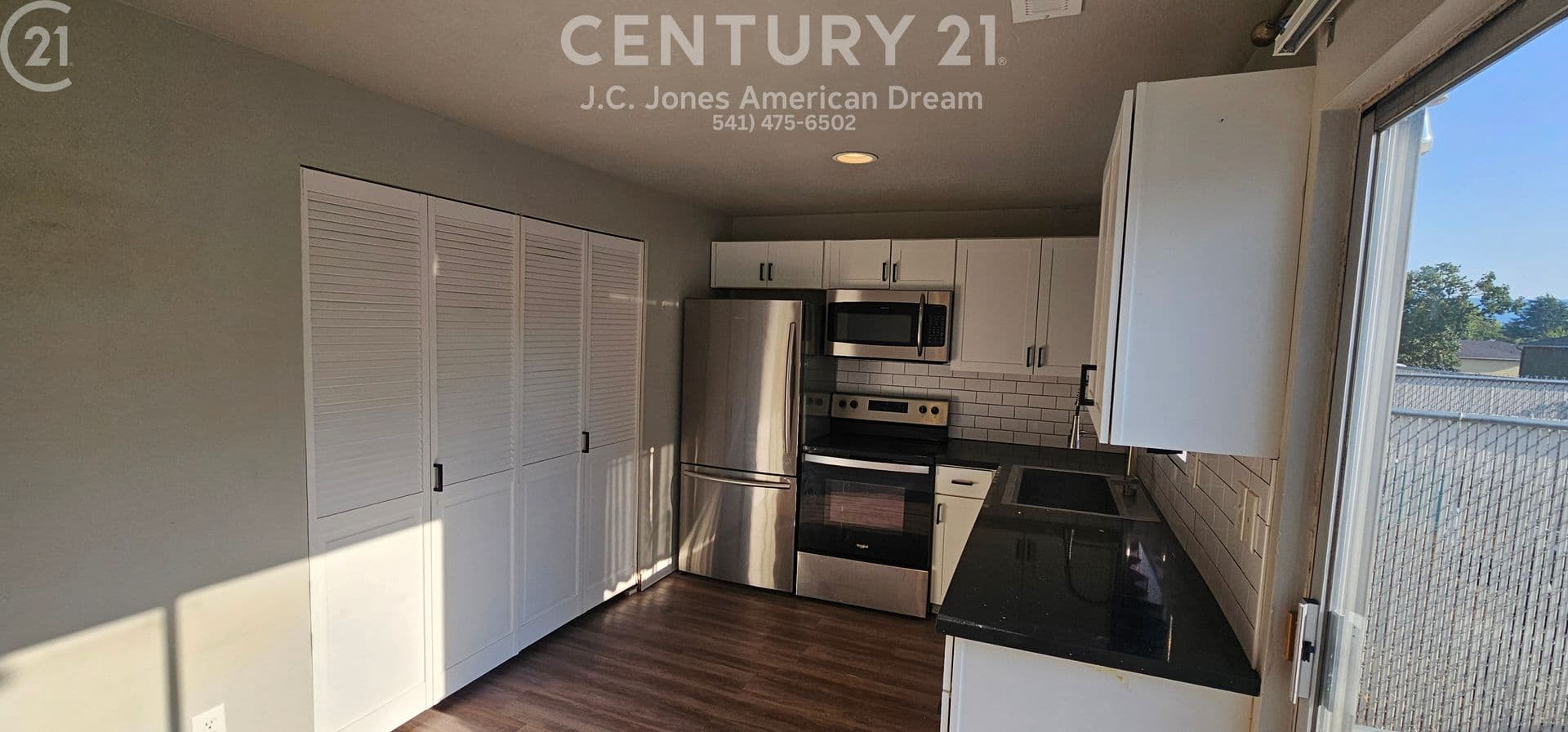 Medford House: 2000 Brookhurst Street #20
