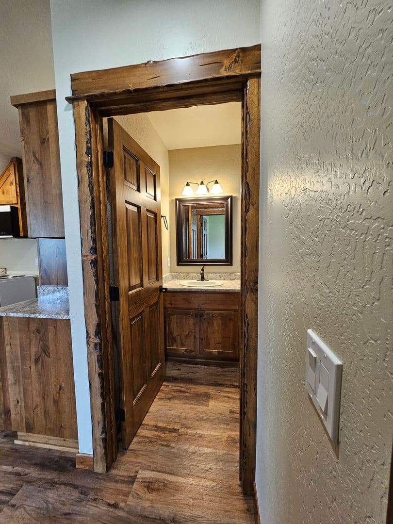 Grants Pass Apartment: 366 Ponderosa Lane