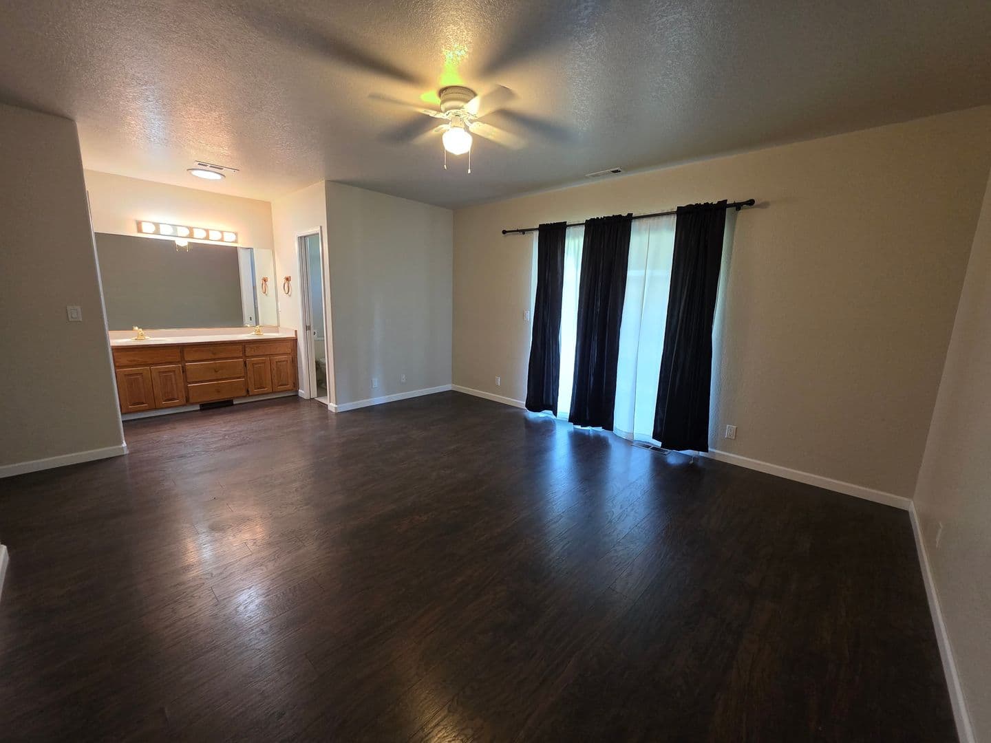 Grants Pass House: 1229 NW Conklin Ave