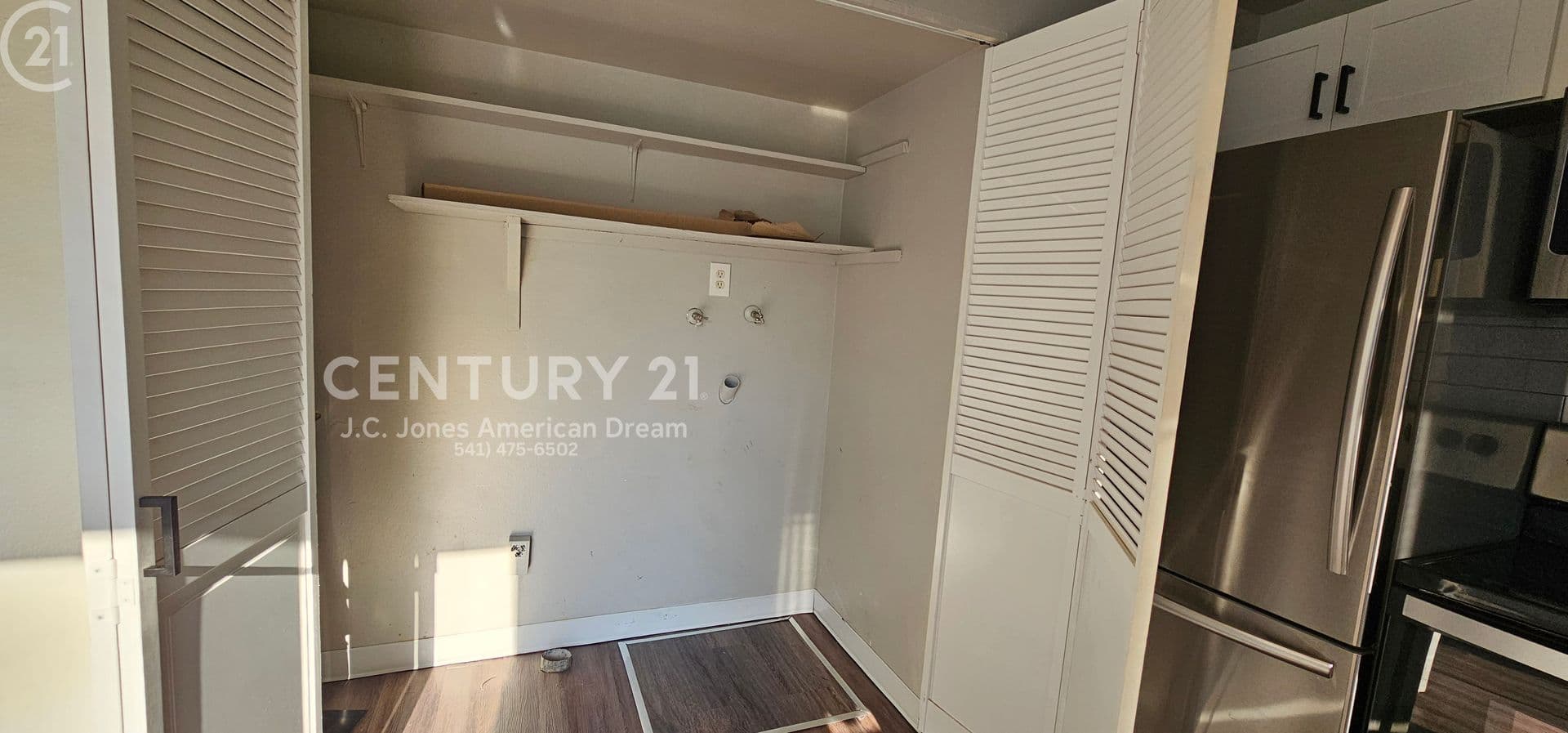 Medford House: 2000 Brookhurst Street #20