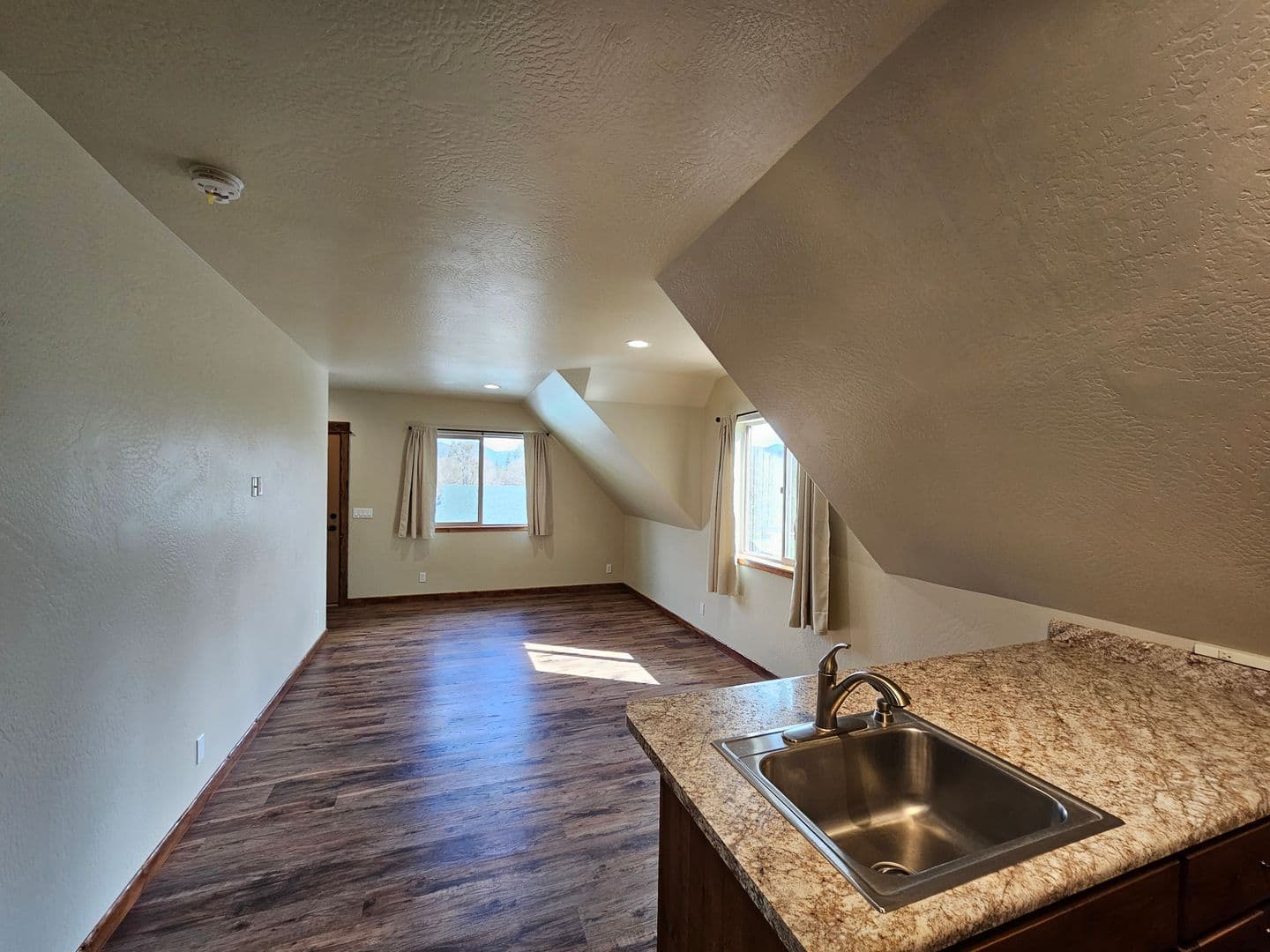 Grants Pass Apartment: 366 Ponderosa Lane