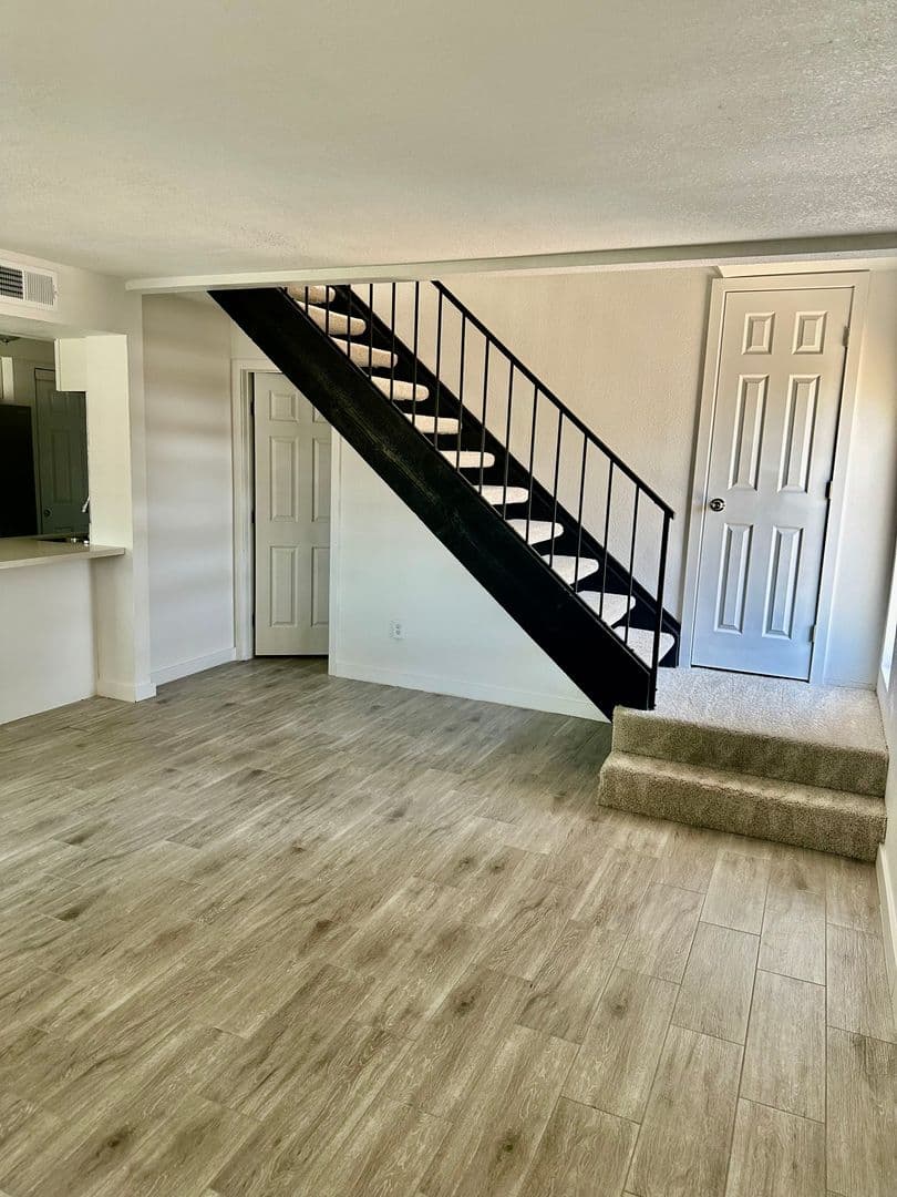 Phoenix Apartment: 1504 E Indianola Ave.