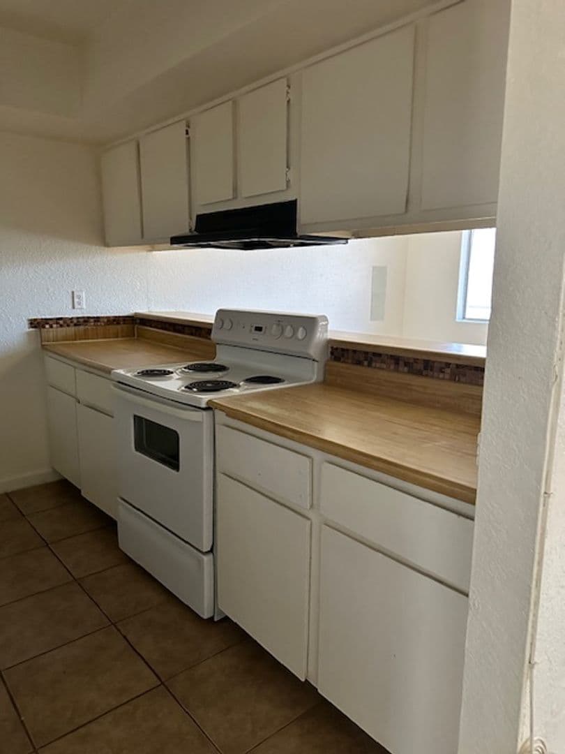 Phoenix House: 18202 N. Cave Creek Road #212