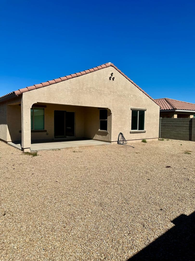 Casa Grande House: 2051 E. Velvet Place
