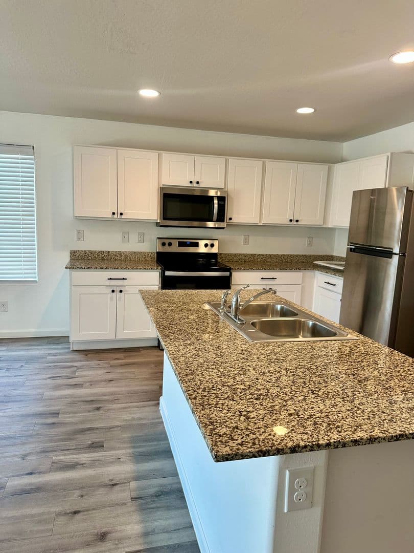 Casa Grande House: 2051 E. Velvet Place