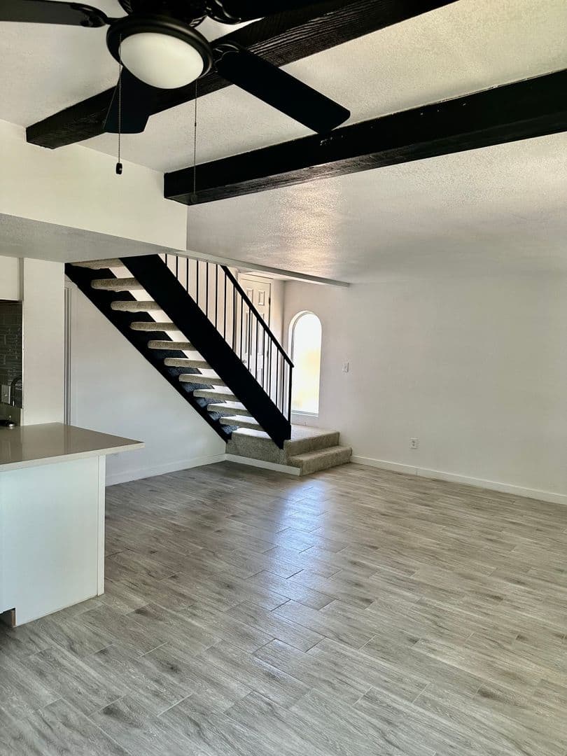Phoenix Apartment: 1504 E Indianola Ave.