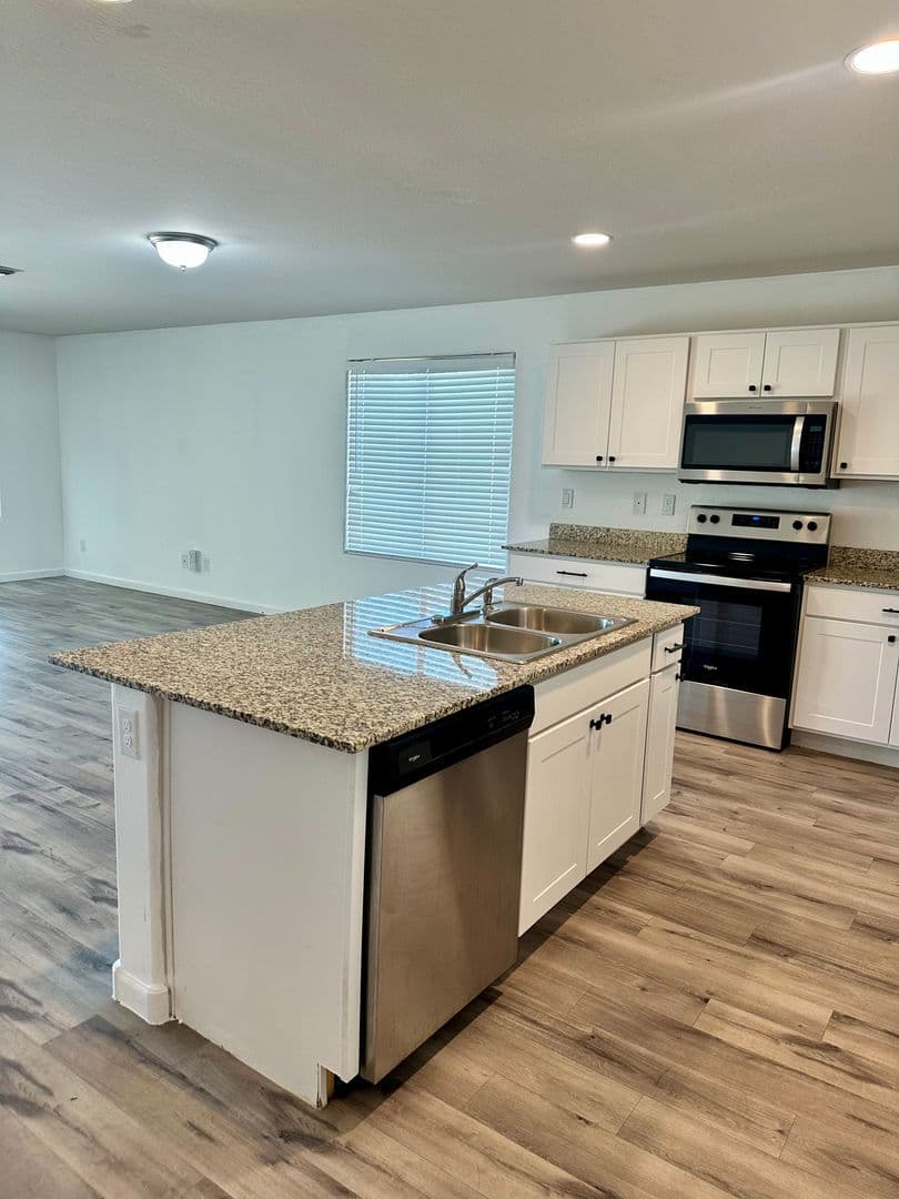 Casa Grande House: 2051 E. Velvet Place