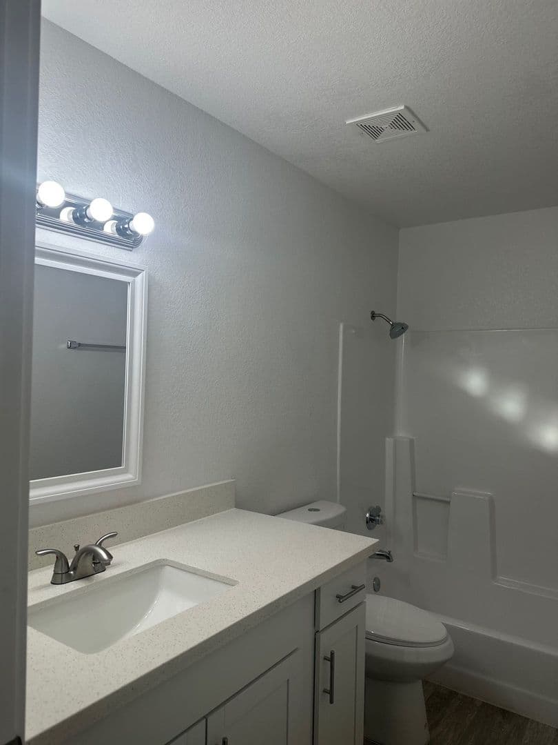 Phoenix Apartment: 13211 N. 21st Place