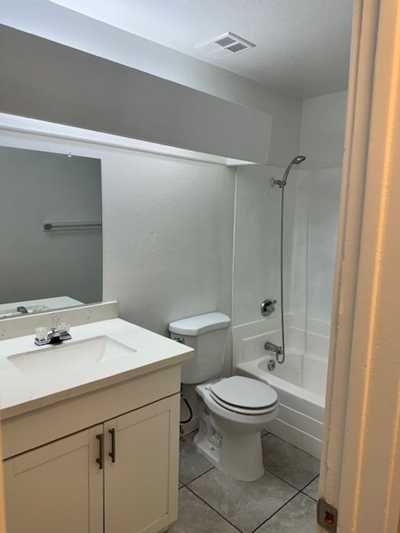 Phoenix Apartment: 5318 W. Turney Avenue