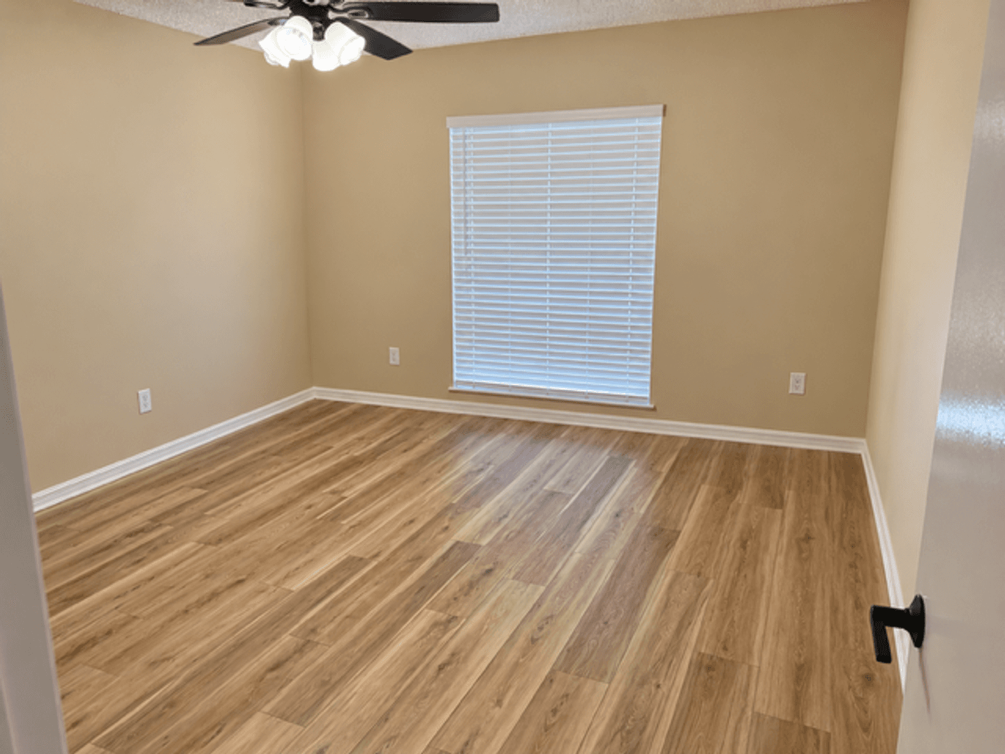 Spring Hill House: 5427 Berrien Avenue