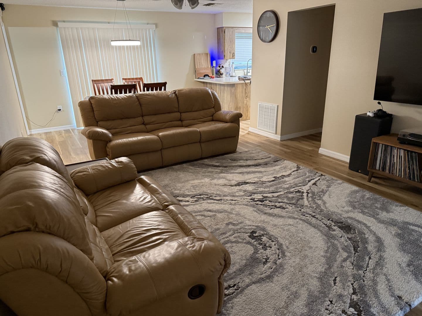 Spring Hill House: 5427 Berrien Avenue