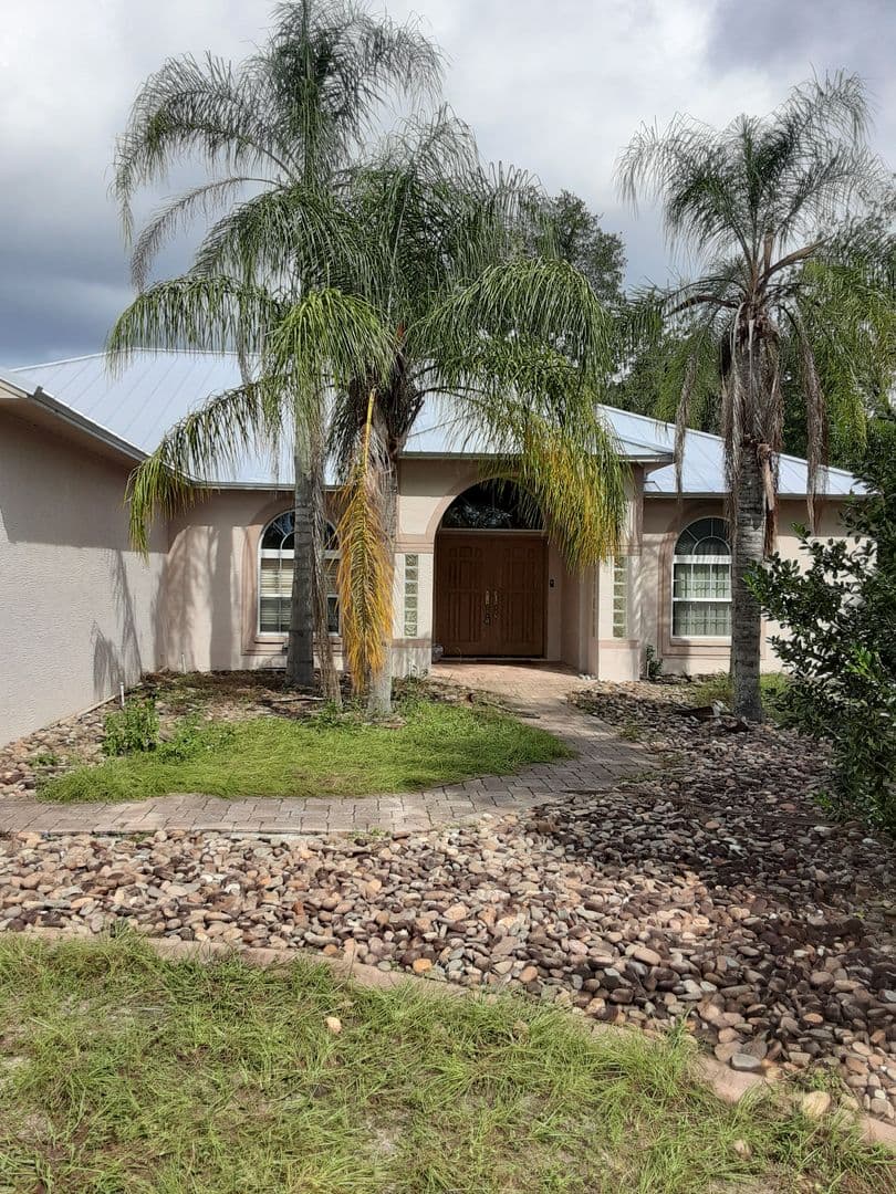 Spring Hill House: 13409 Short Court
