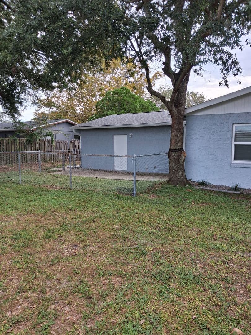 Spring Hill House: 4217 Drummond Avenue