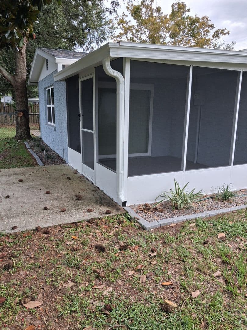Spring Hill House: 4217 Drummond Avenue