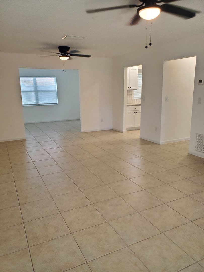 Spring Hill House: 4217 Drummond Avenue