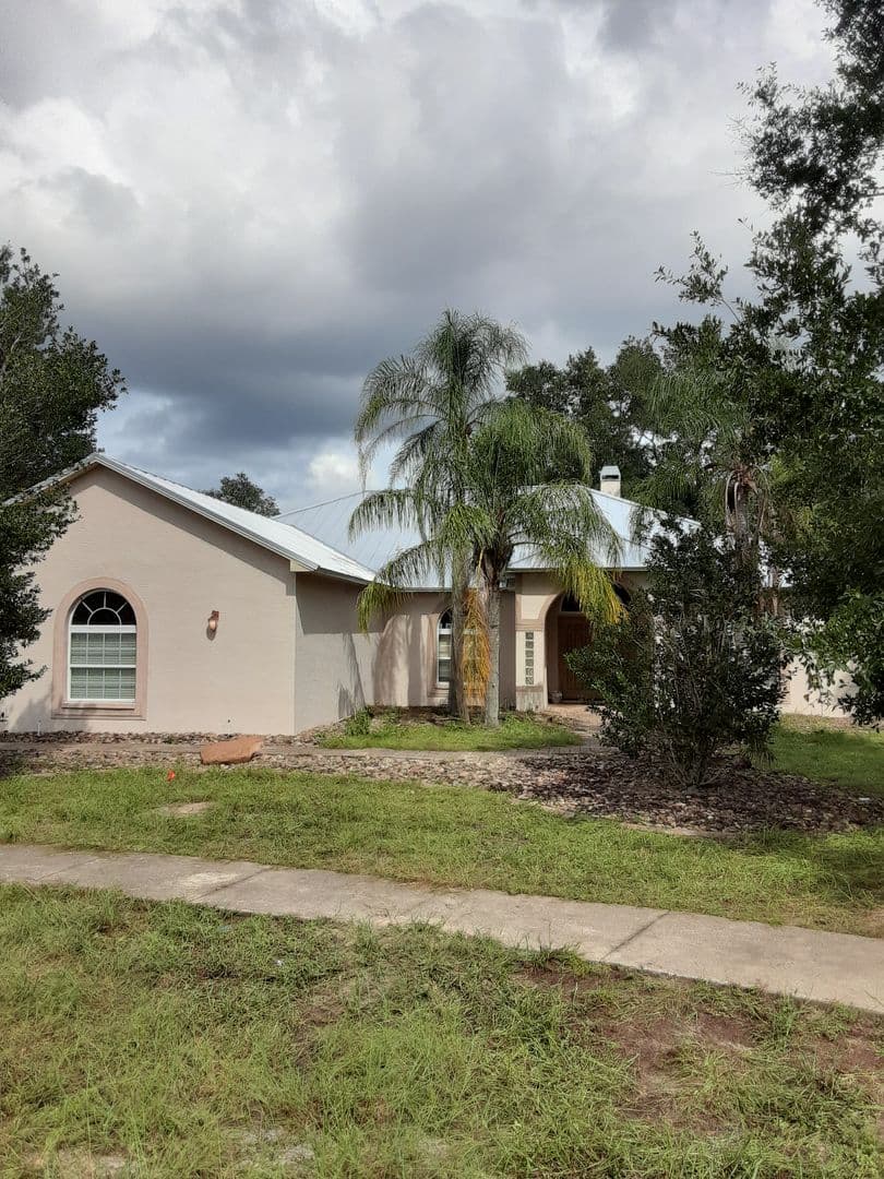 Spring Hill House: 13409 Short Court