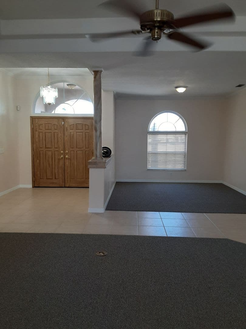 Spring Hill House: 13409 Short Court
