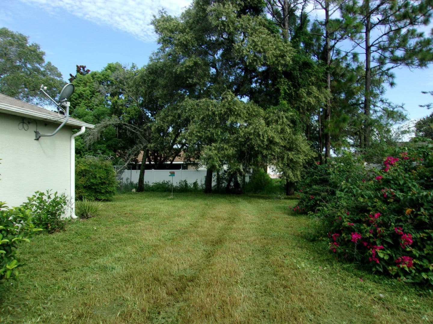 Spring Hill House: 14237 Spring Hill Drive