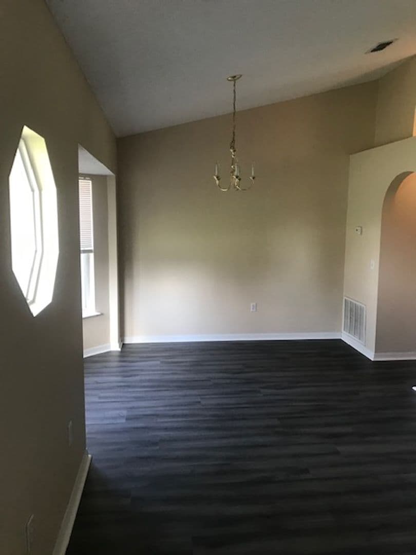 Spring Hill House: 9035 Horizon Drive