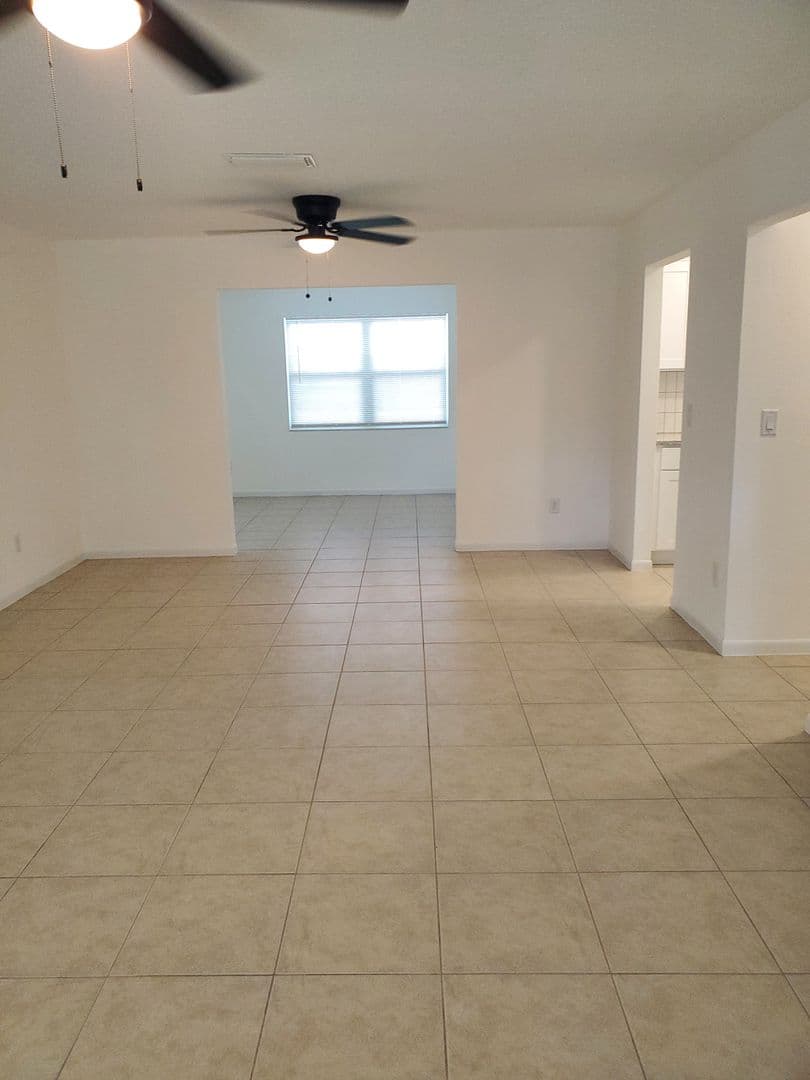 Spring Hill House: 4217 Drummond Avenue
