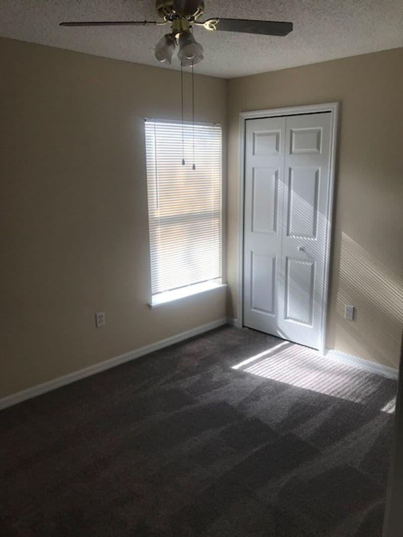 Spring Hill House: 9035 Horizon Drive