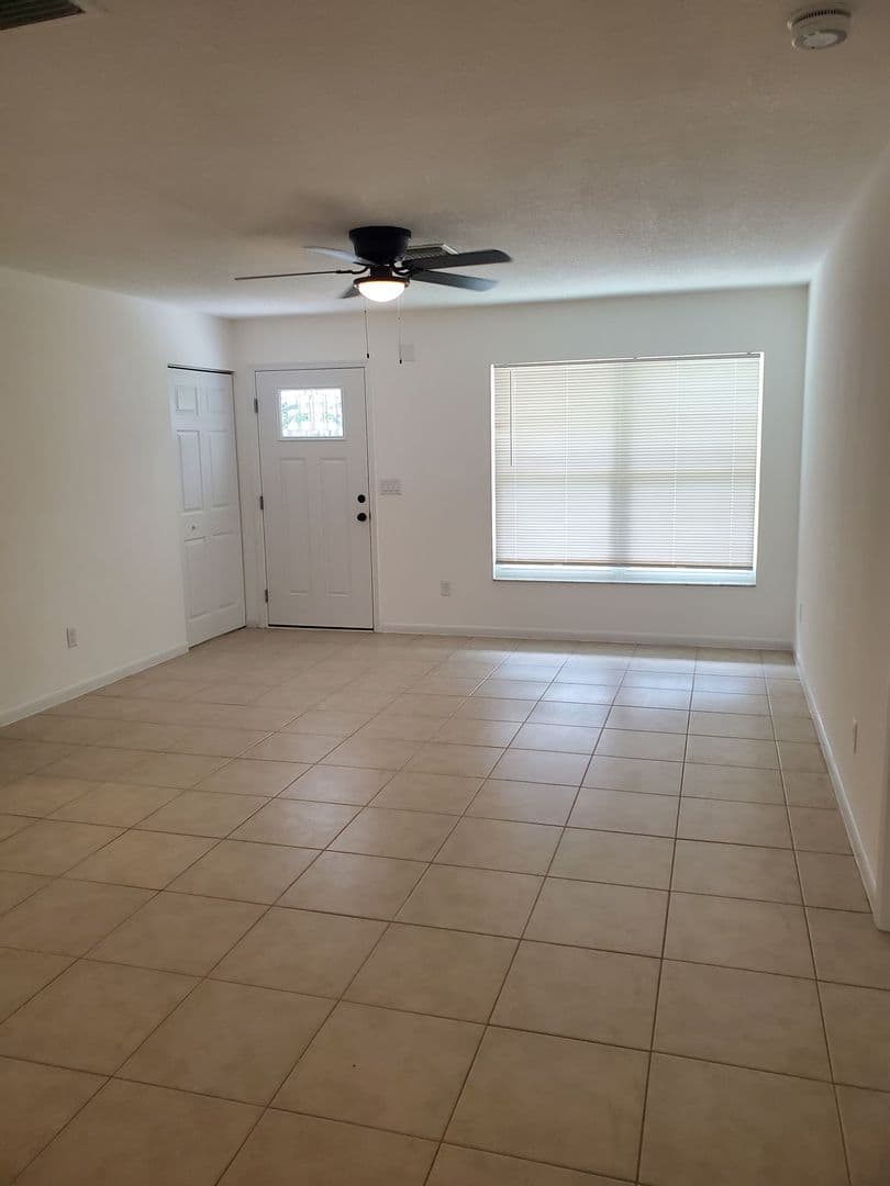 Spring Hill House: 4217 Drummond Avenue