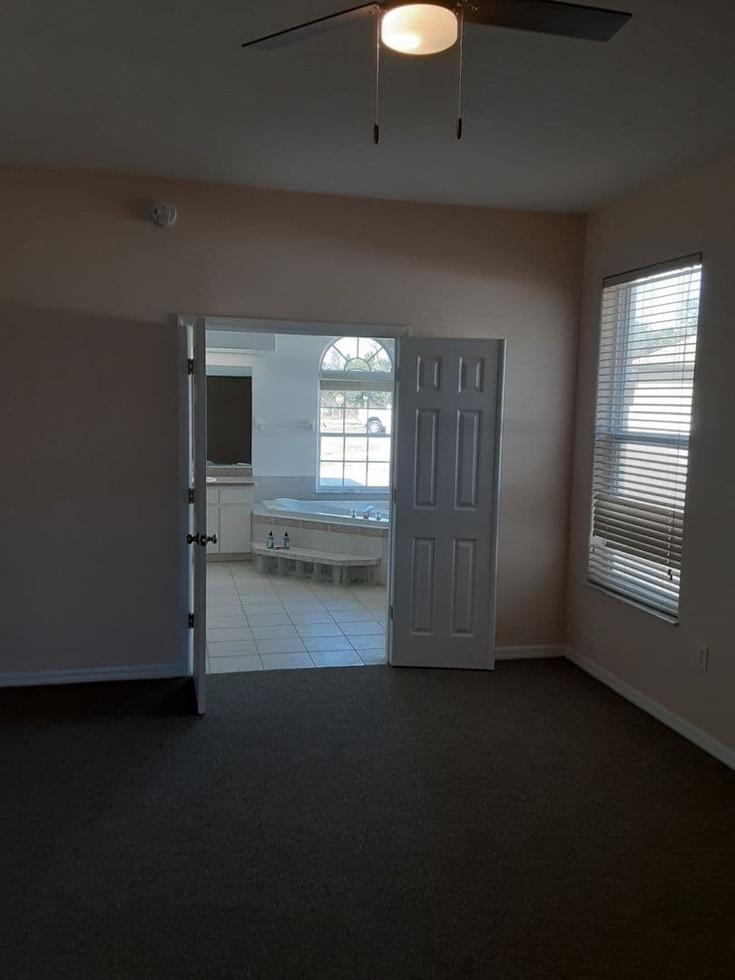 Spring Hill House: 13409 Short Court