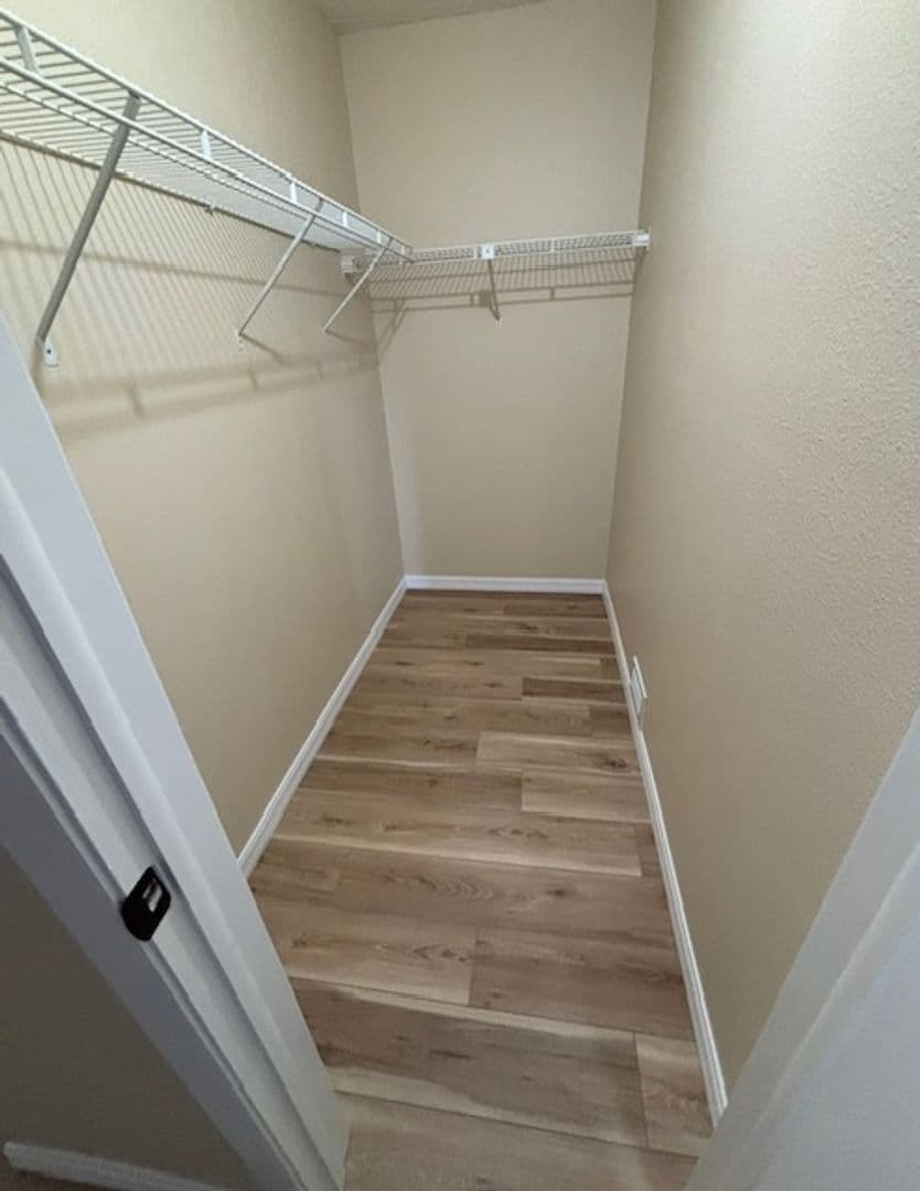 Spring Hill House: 5427 Berrien Avenue
