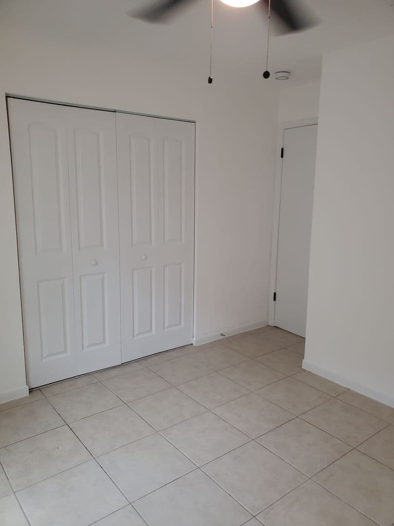 Spring Hill House: 4217 Drummond Avenue
