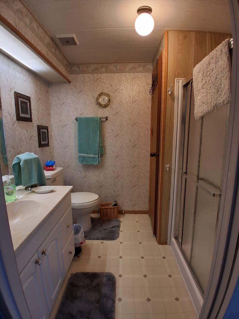 Brooksville House: Moriah Avenue - 7577