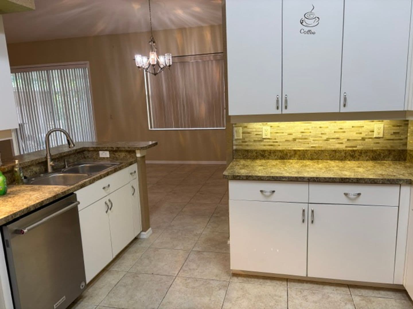Brooksville House: 15425 Sonora Drive