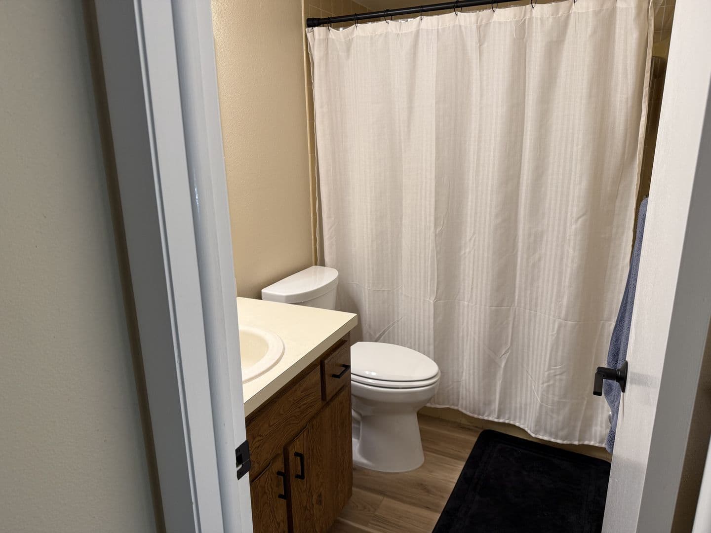 Spring Hill House: 5427 Berrien Avenue