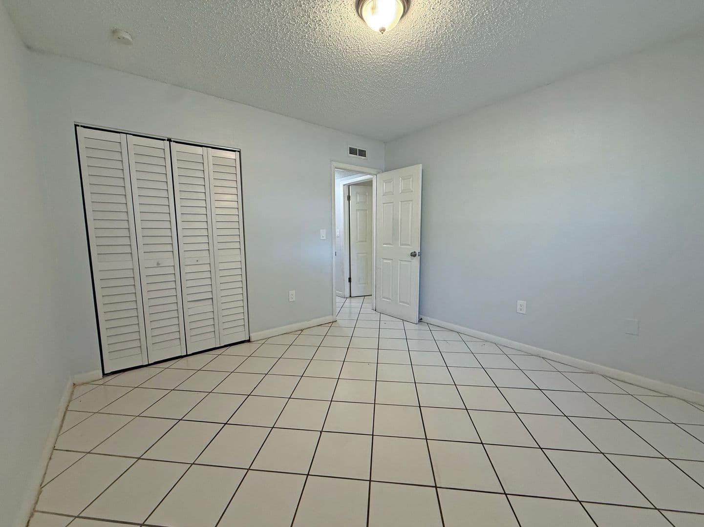 Clearwater Condo: 2 N Fernwood Ave #14