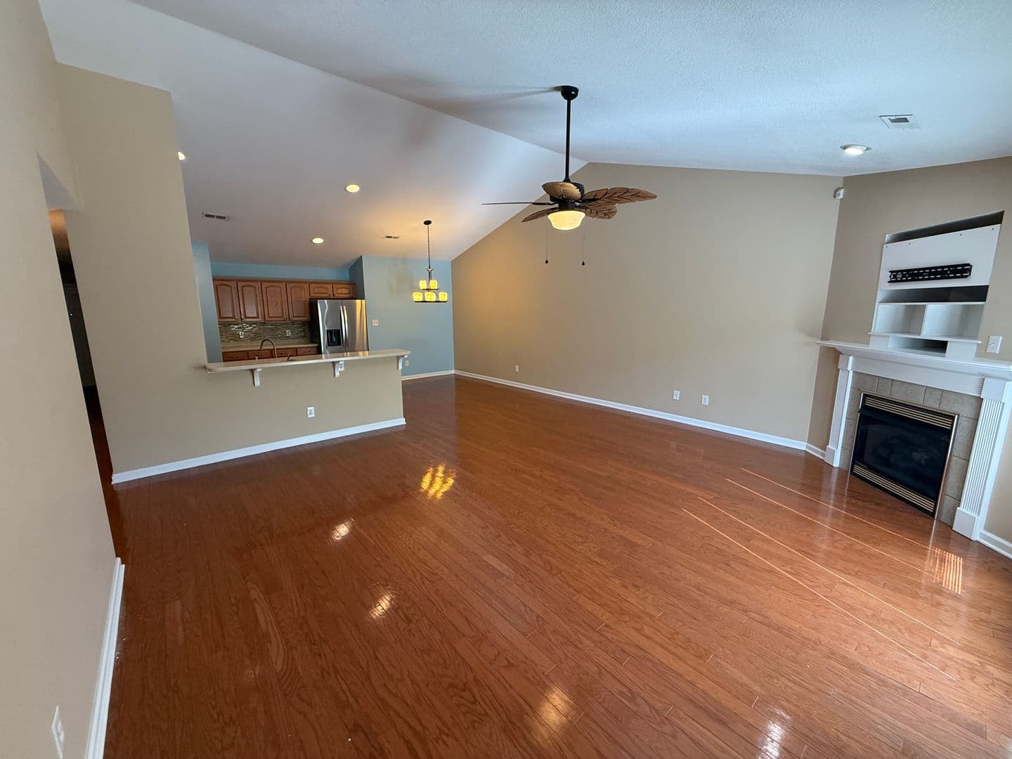 Knoxville House: 8801 Carriage House Way - 8801 Carriage House Way