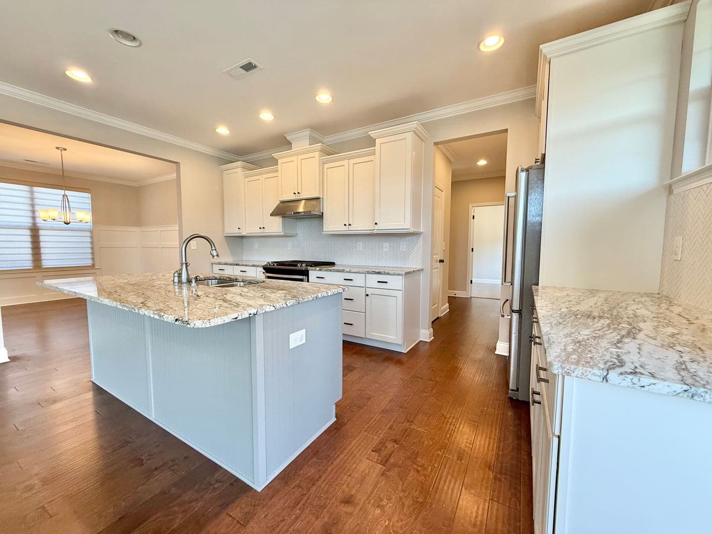 Knoxville House: 516 Vivian Lee Lane