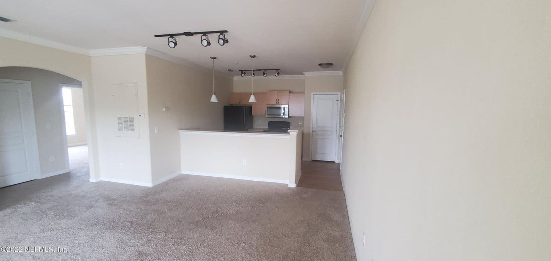 Jacksonville Apartment: 8290 Gate Parkway W