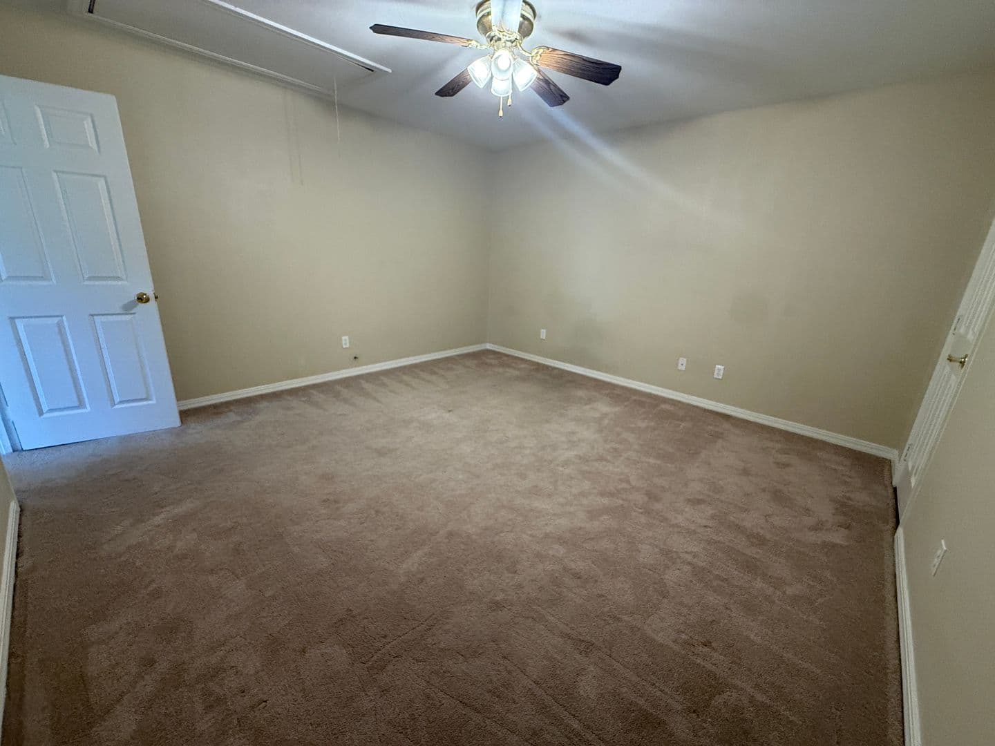 Shreveport House: 139 Hallette Dr