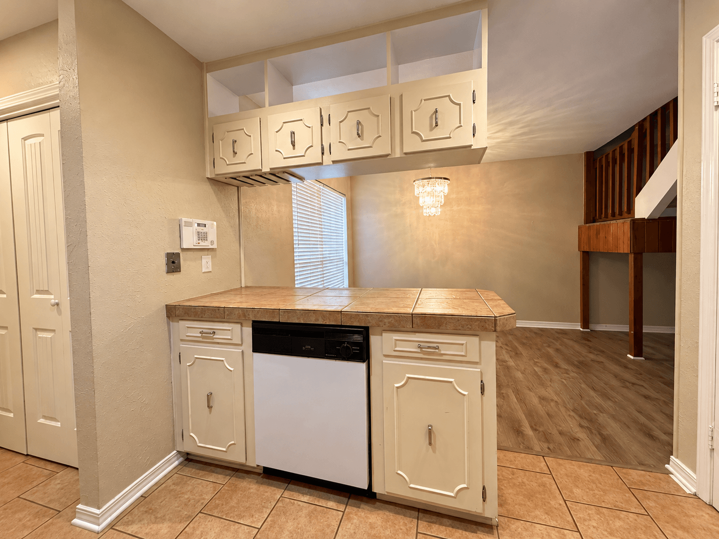 Shreveport House: 4111 Pines Rd.