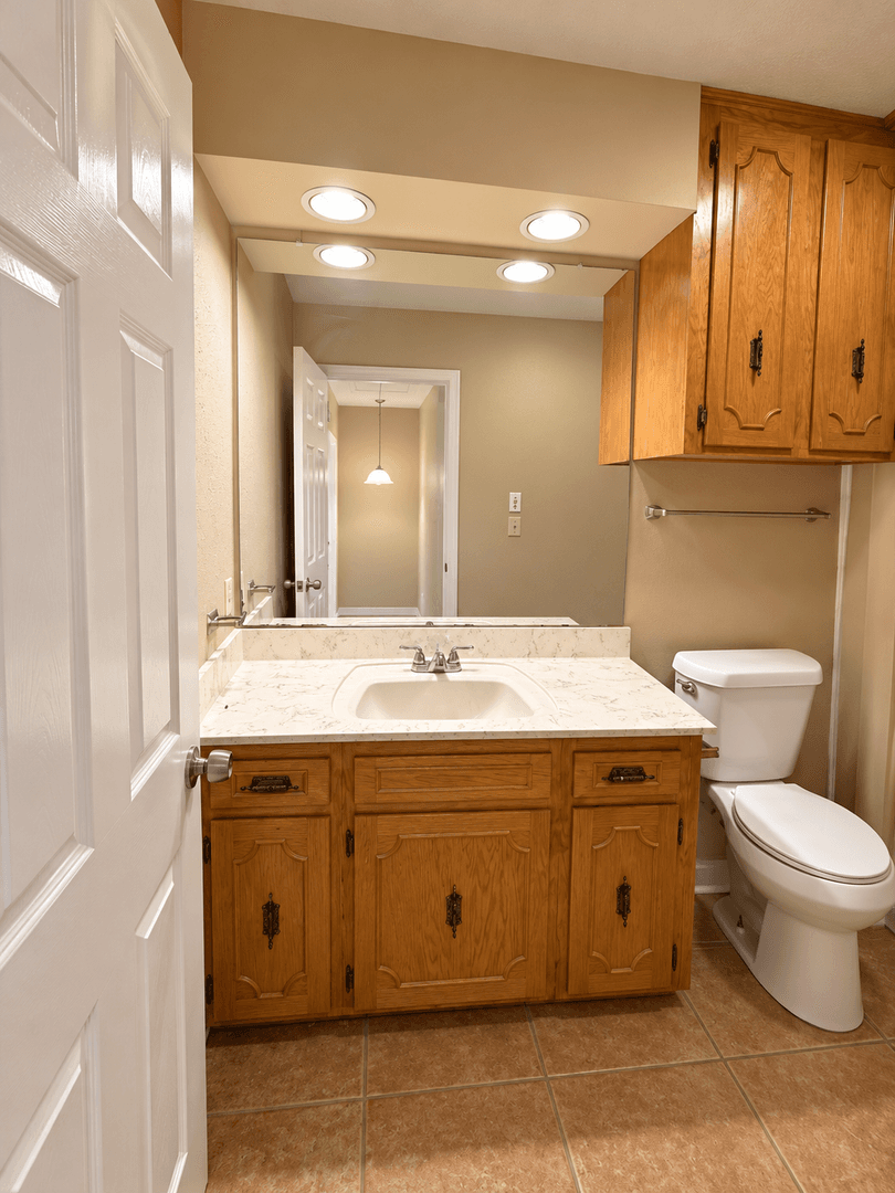 Shreveport House: 4111 Pines Rd.