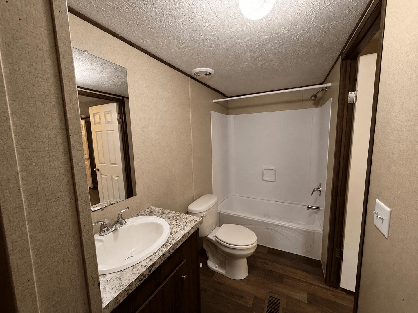 Stonewall House: 631 Adalynn PVT Lane