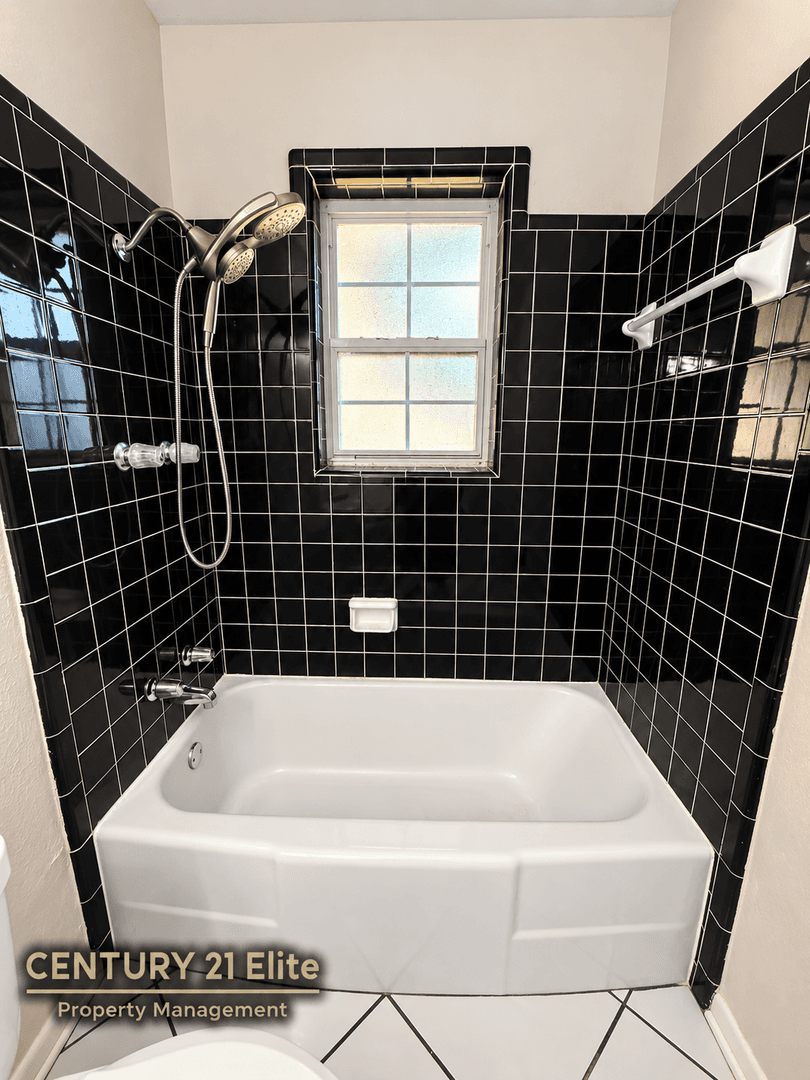 Bossier City House: 1609 Shady Grove Drive