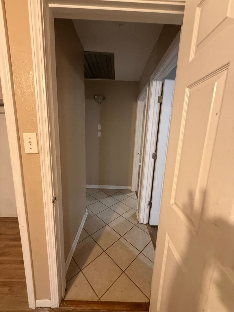 Bossier City House: 1219 Gladiolus