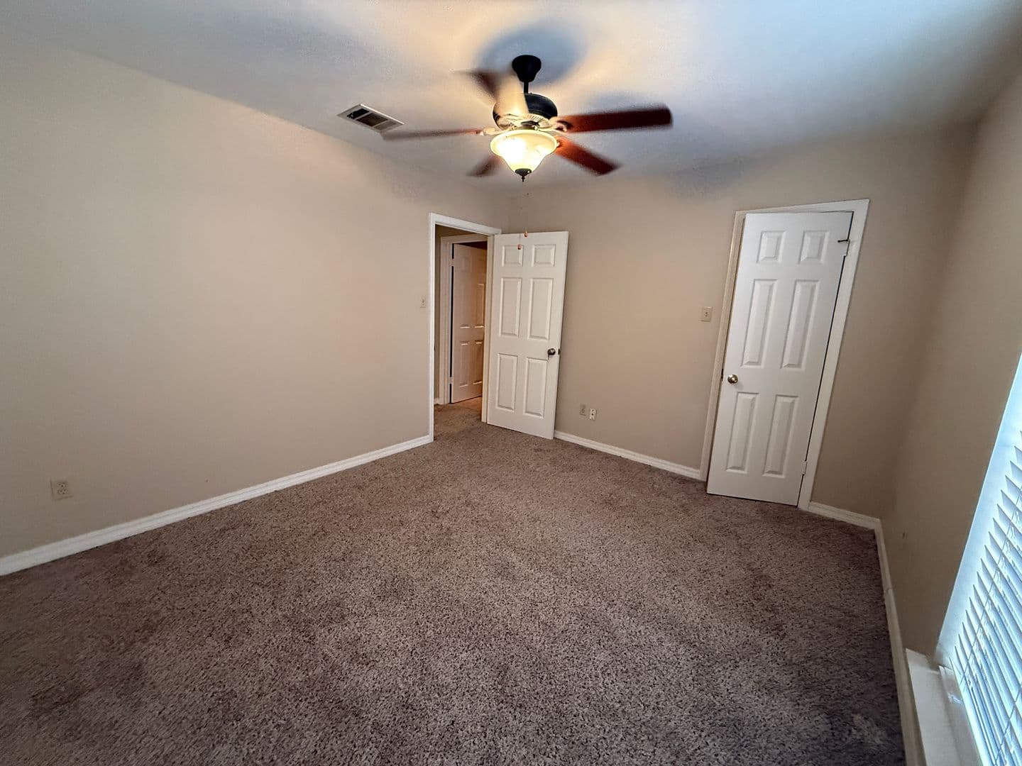 Shreveport House: 4111 Pines Rd.