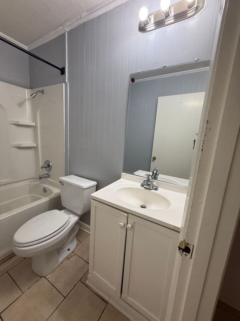 Bossier City House: 1320 Mark Ave