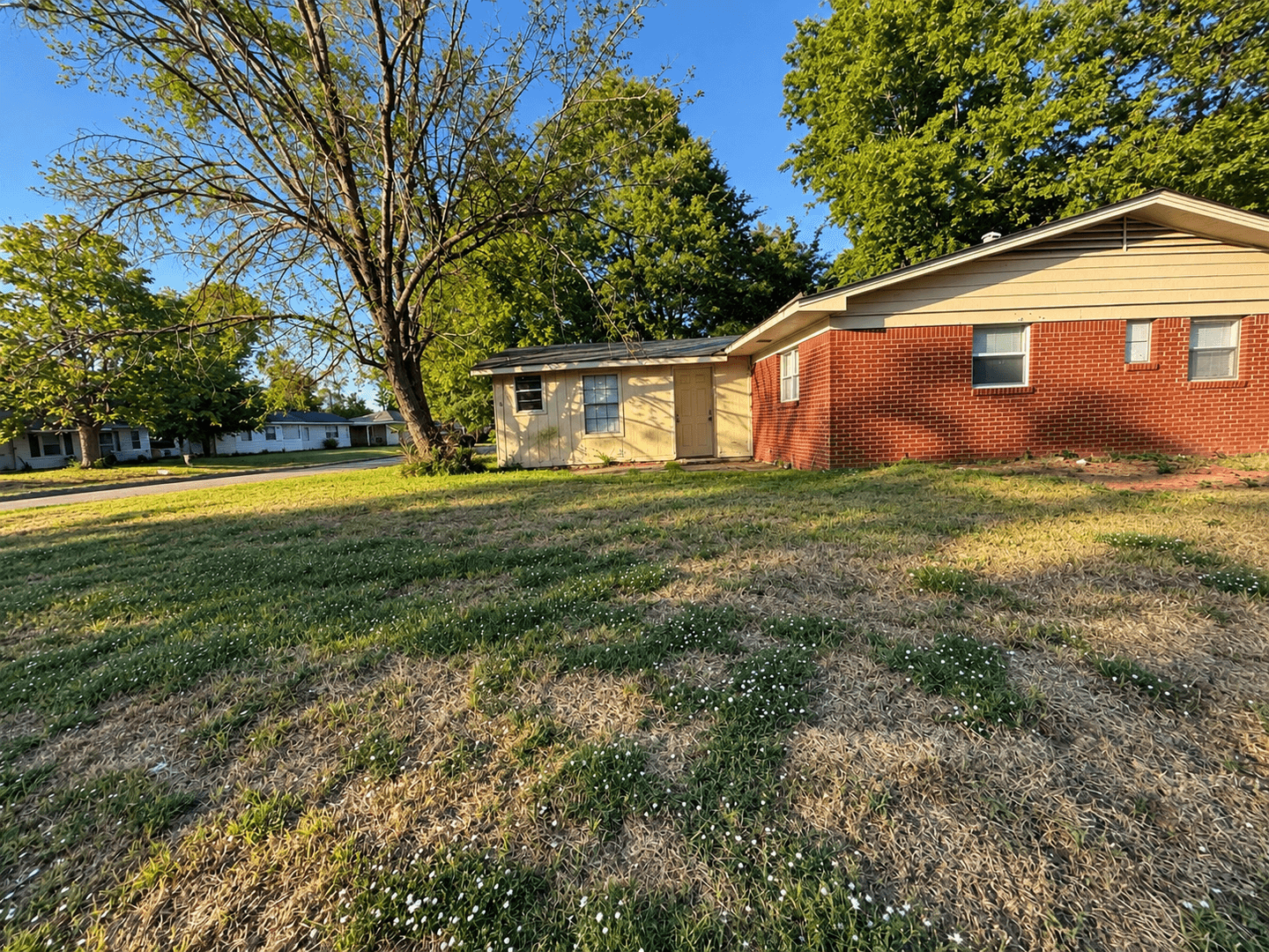 Bossier City House: 1320 Mark Ave